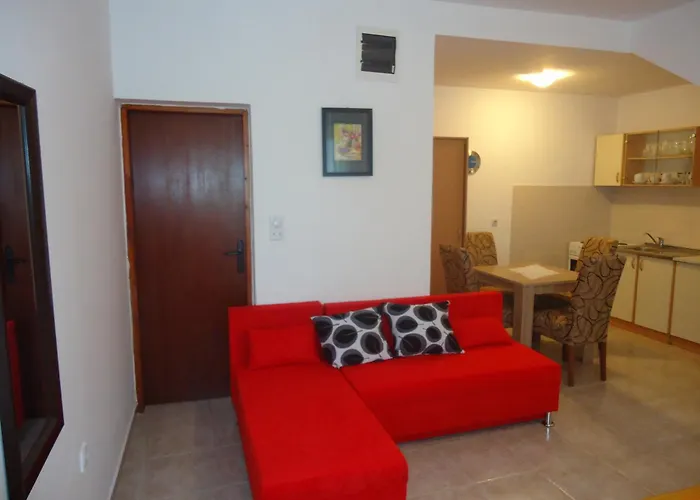 Apartments Villa Micunovic